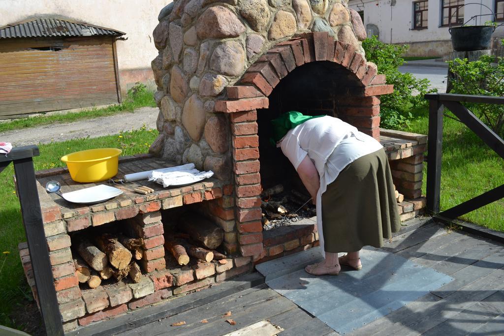 Spelmanu Krogs Alsunga Dış mekan fotoğraf